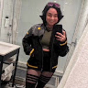 Meet your Posher, Desiree